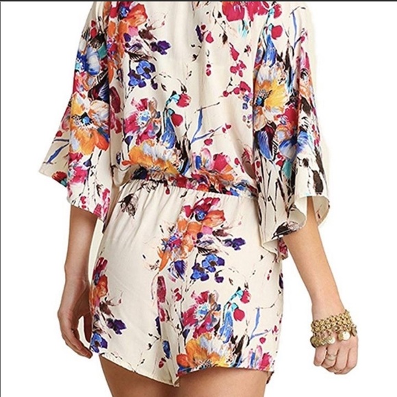 UMGEE Floral Shorts Romper M NWT - Picture 7 of 7